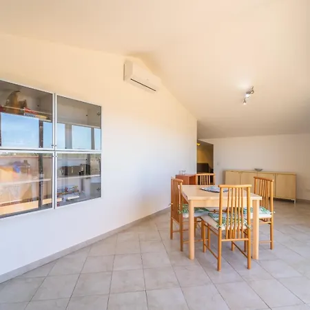 Apartman Mansarda Primavera Olbia